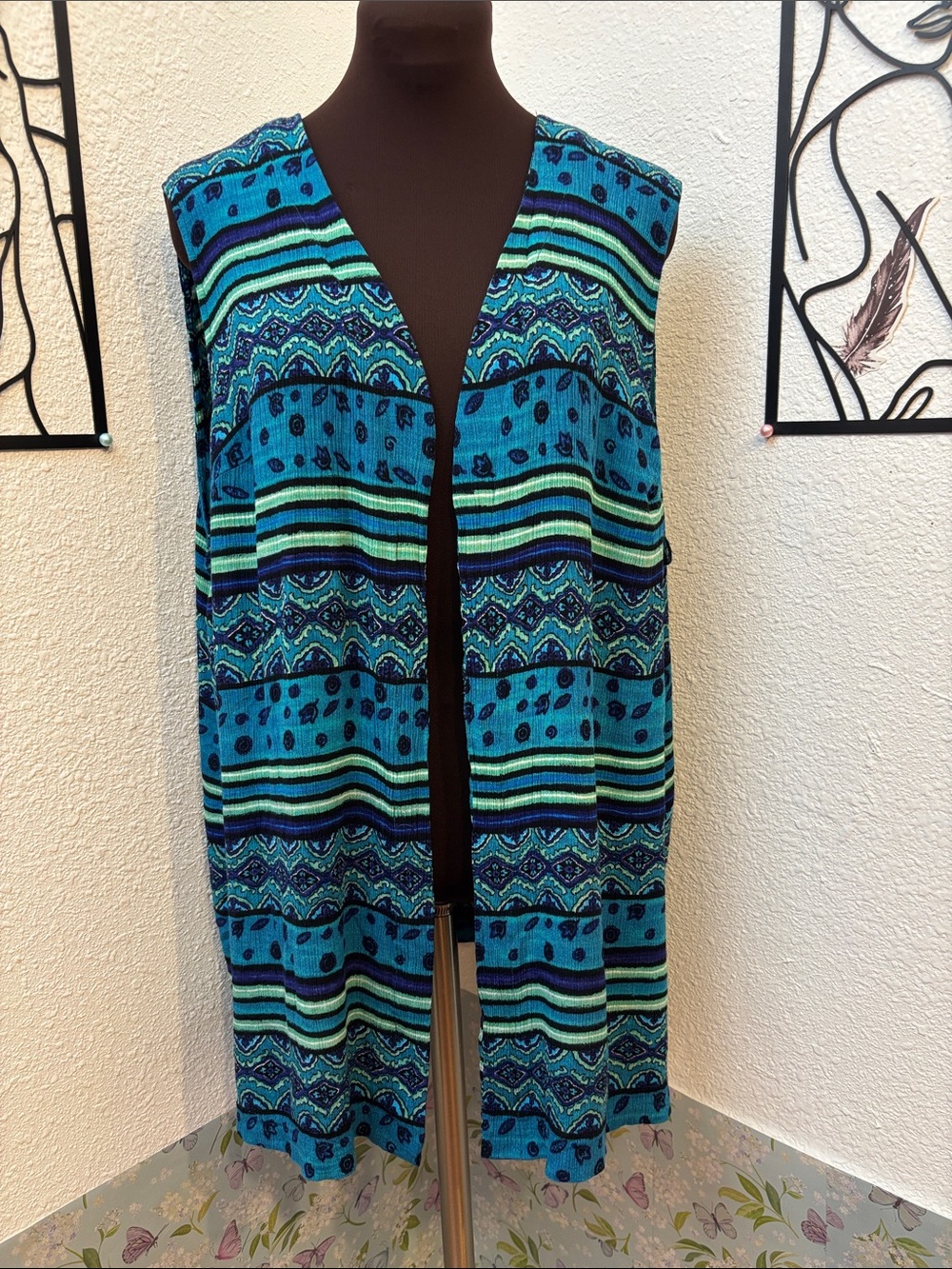 Vintage 1980’s Olivia Rose teal green & black sleeveless open cardigan Size 20W.